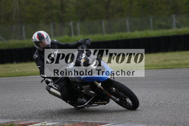 Archiv-2025/10 23.04.2025 Cornu Master School ADR/rot-rouge/55